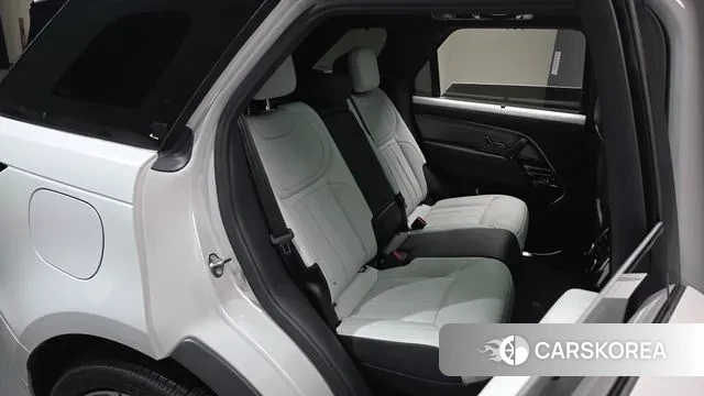 Land Rover Range Rover Sport 3rd Generation 2025 Серебристо-серый из Кореи, фото 2