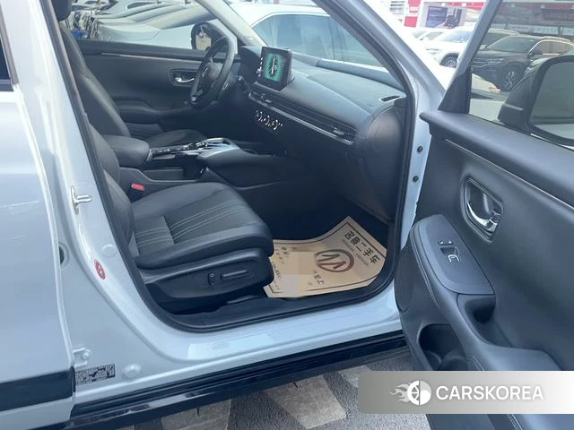 Honda HR-V 2023 Белый из Китая, фото 2