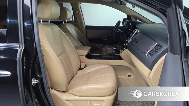 Kia All New Carnival 2018 Черный из Кореи, фото 2