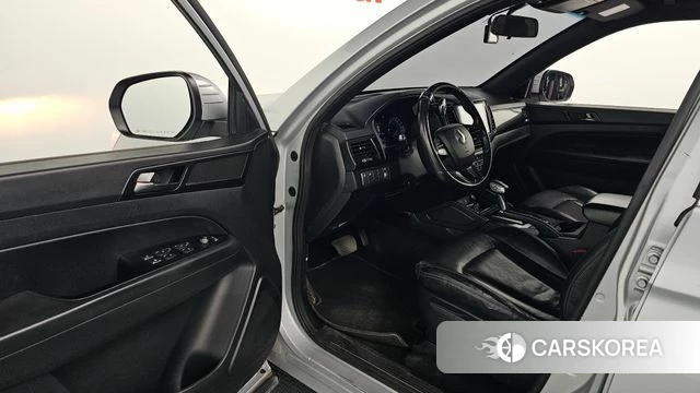 Ssangyong Rexton Sports 2021 Серебристо-серый из Кореи, фото 2