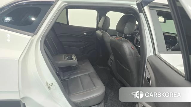 Chevrolet (GM Daewoo) Trax Crossover 2024 Белый из Кореи, фото 2