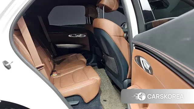 Genesis GV70 2022 Белый из Кореи, фото 2