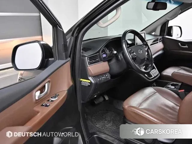 Hyundai The New Grand Starex 2018 Коричневый из Кореи, фото 2