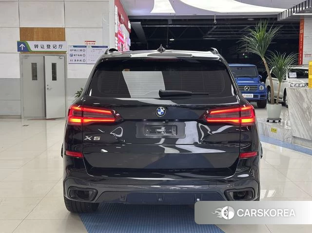 BMW X5 2023 Черный из Китая, фото 2