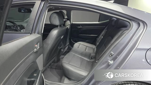 Hyundai Avante AD 2018 Серый из Кореи, фото 2