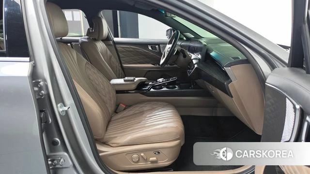 Kia K8 2022 Серебристо-серый из Кореи, фото 2