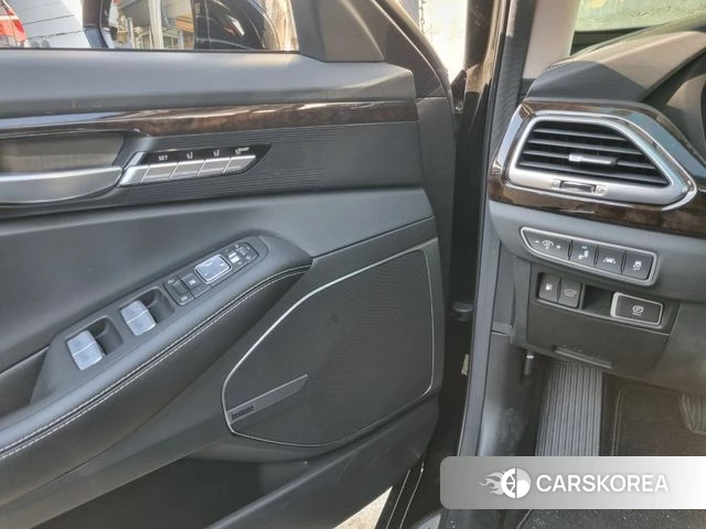 Genesis G90 2019 Черный из Кореи, фото 2