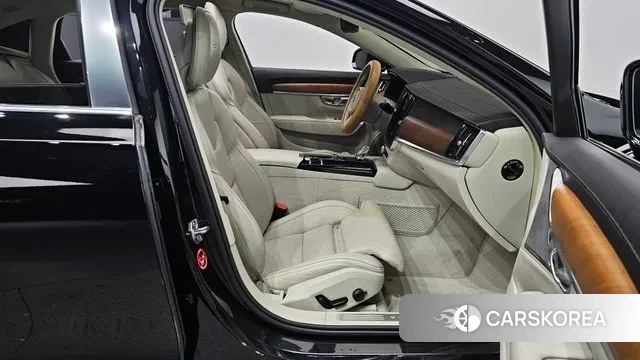 Volvo S90 2020 Черный из Кореи, фото 2