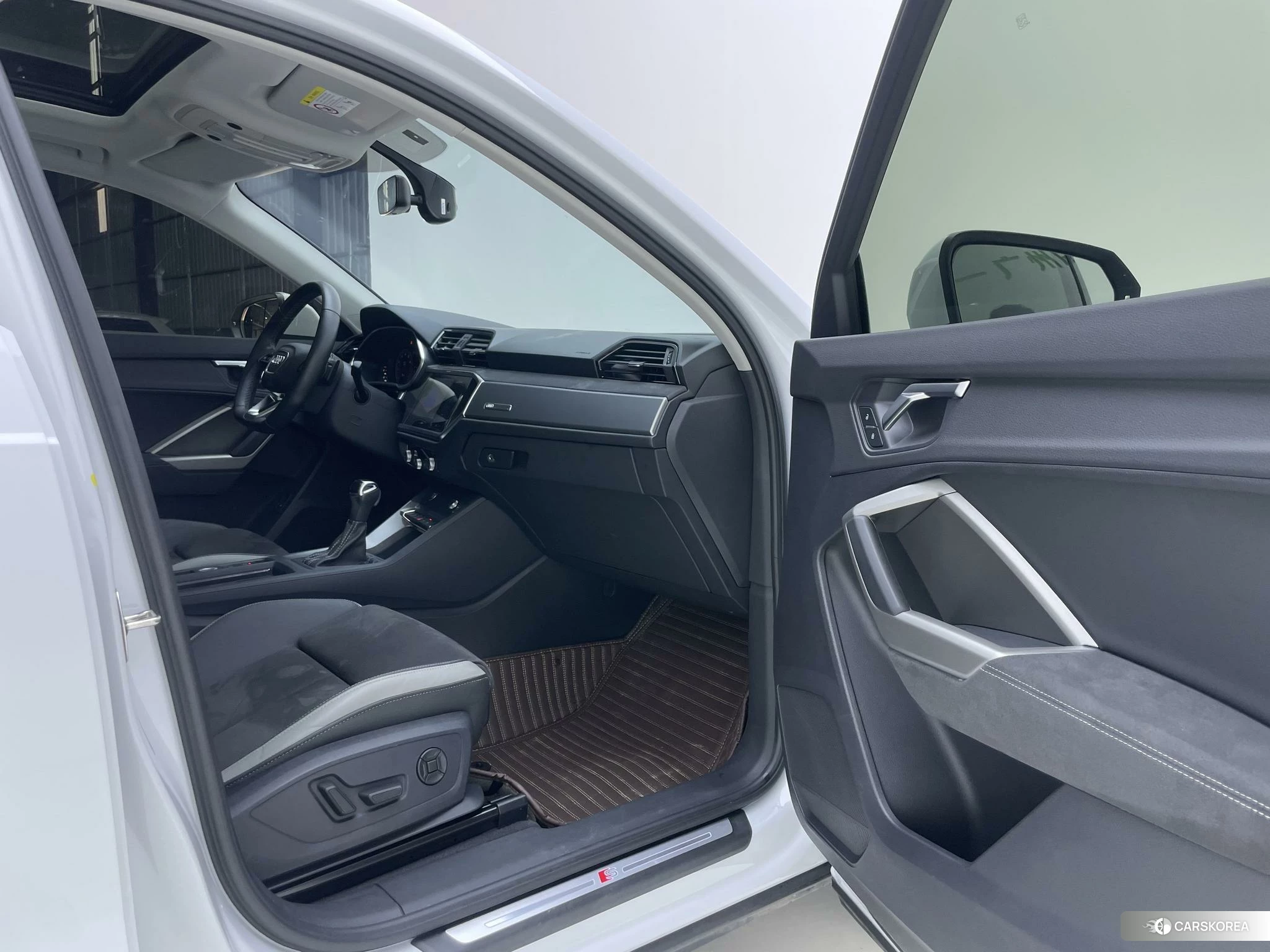 Audi Q3 2021 Белый из Китая, фото 2