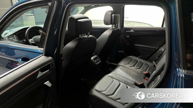 Volkswagen Tiguan second Generation 2021 Синий из Кореи, фото 2