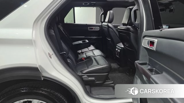 Ford Explorer 6th Generation 2020 Белый из Кореи, фото 2