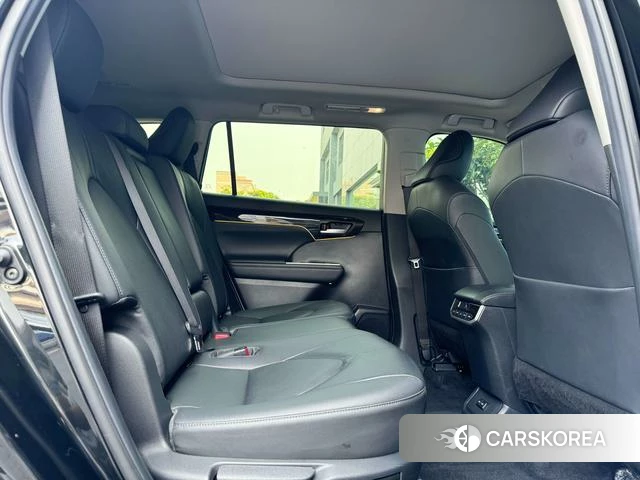 Toyota Highlander 2024 Черный из Китая, фото 2