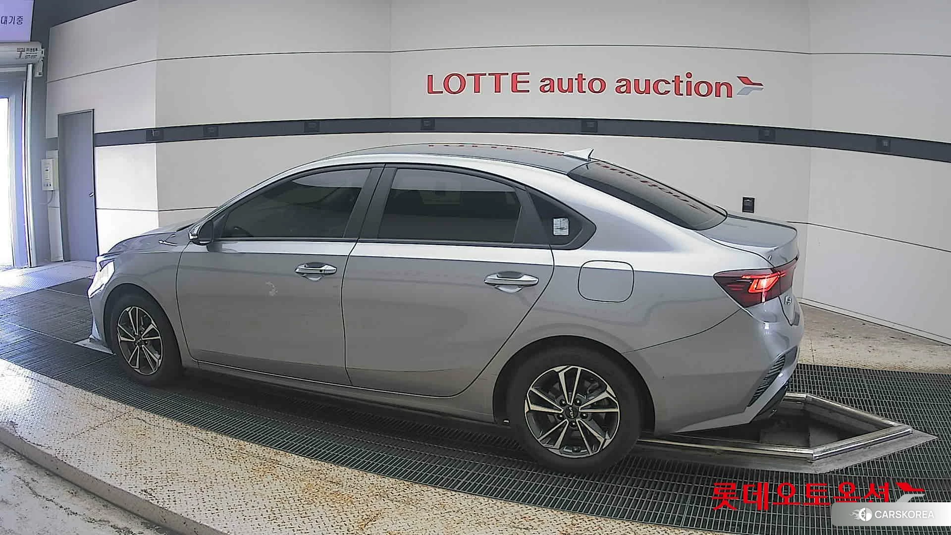 Kia K3 2024 Steel Grey из Кореи, фото 2