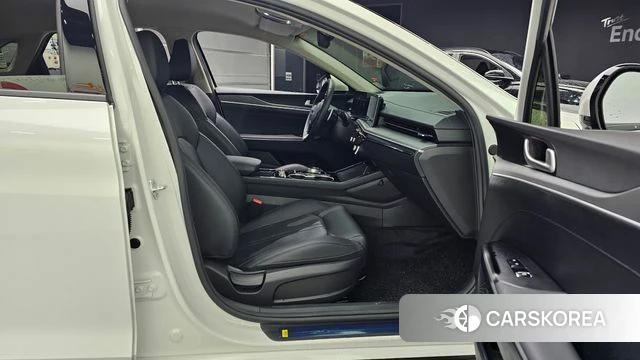 Kia The New K5 3rd generation 2024 Белый из Кореи, фото 2