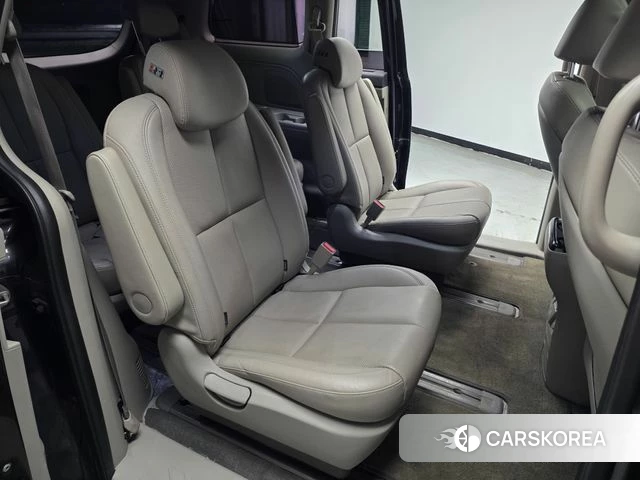Kia The New Carnival 2018 Серый из Кореи, фото 2
