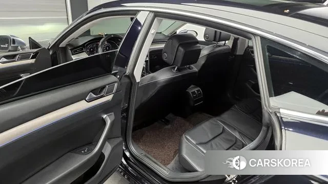 Volkswagen Arteon 2019 Черный из Кореи, фото 2