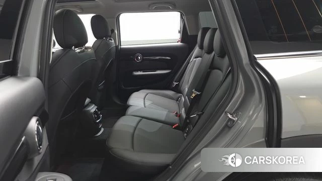 Mini Cooper Clubman 2022 Серебристо-серый из Кореи, фото 2