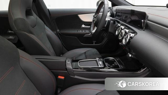 Mercedes-Benz CLA-Class C118 2026 Белый из Кореи, фото 2