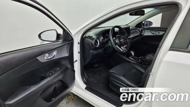 Kia The New K3 2nd generation id 2385975 из Кореи 2