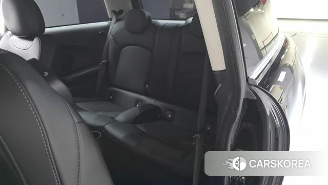 Mini Cooper Electric 2022 Черный из Кореи, фото 2