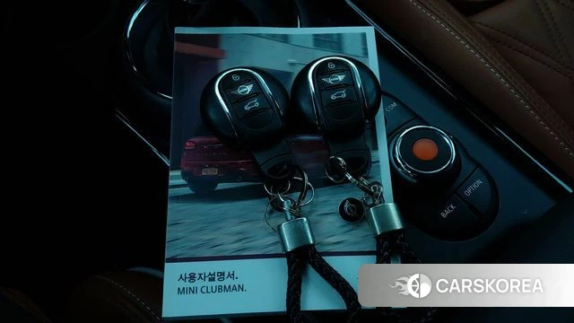 Mini Cooper S Clubman 2021 Зеленый из Кореи, фото 2