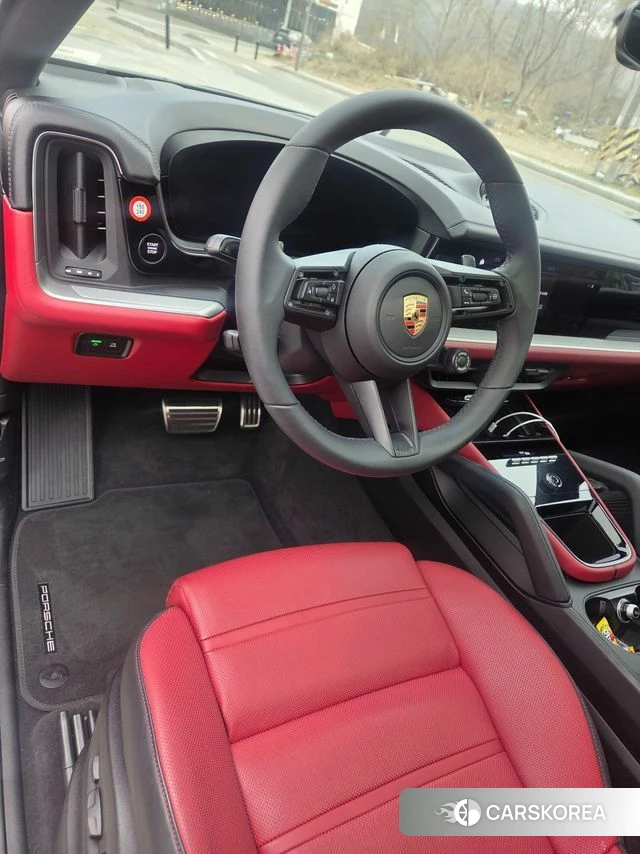 Porsche Cayenne (PO536) 2025 Черный из Кореи, фото 2