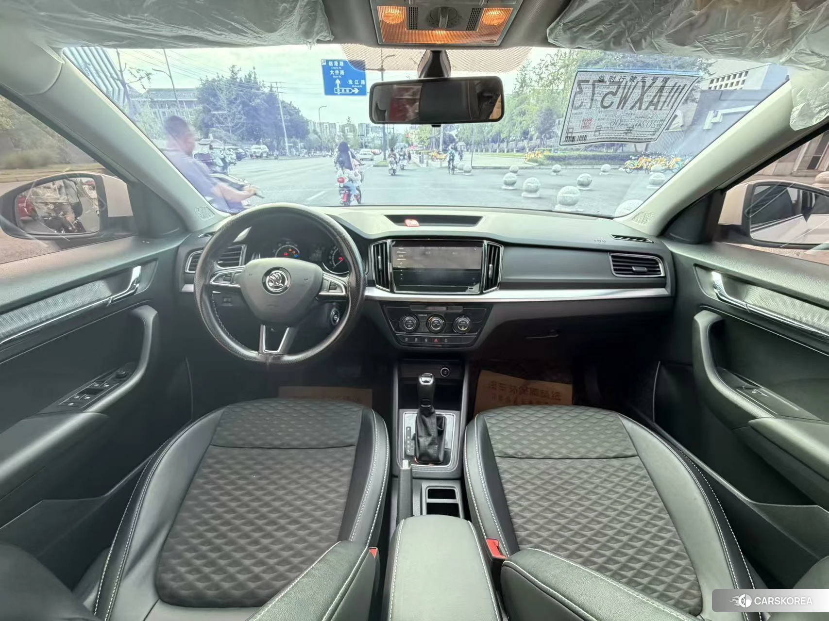 Skoda Komick 2020 Белый из Китая, фото 2