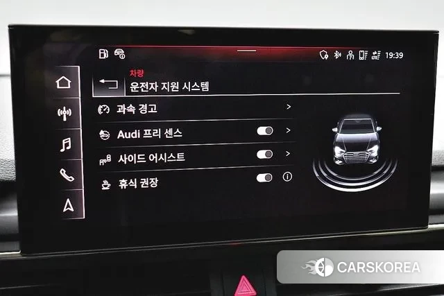 Audi A4 (B9) 2021 Черный из Кореи, фото 2