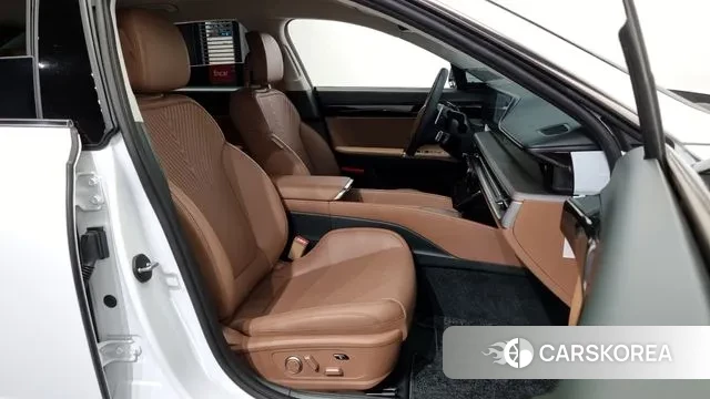 Hyundai Grandeur Hybrid (GN7) 2023 Белый из Кореи, фото 2