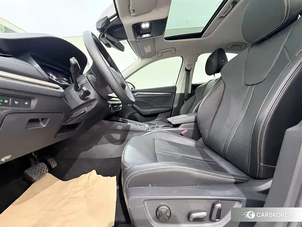 Skoda Octavia 2022 Белый из Китая, фото 2