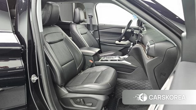 Ford Explorer 6th Generation 2021 Черный из Кореи, фото 2