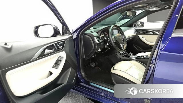 Infiniti Q30 2019 Синий из Кореи, фото 2