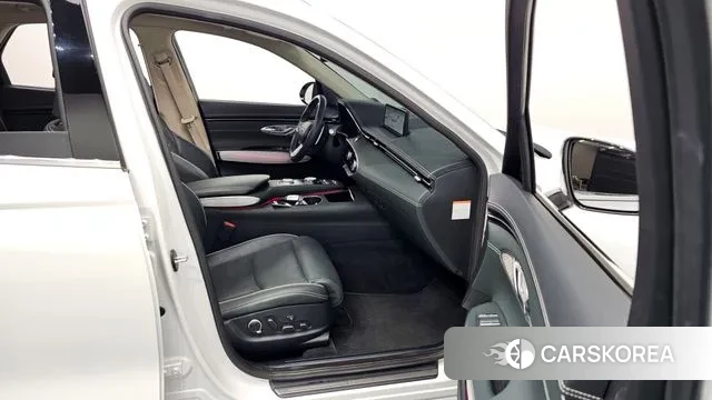 Genesis Electrified GV70 2022 Белый из Кореи, фото 2