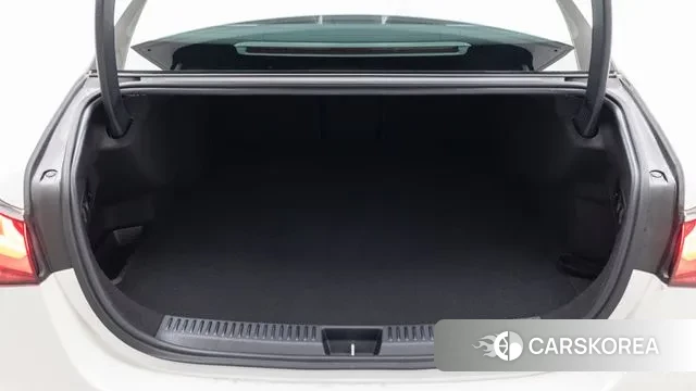 Mercedes-Benz E-Class W214 2025 Белый из Кореи, фото 2