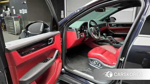 Porsche Cayenne (PO536) 2021 Черный из Кореи, фото 2