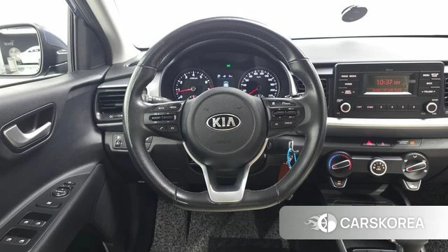Kia Stonic 2018 Синий из Кореи, фото 2