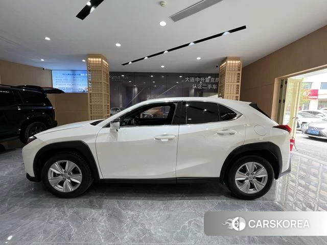 Lexus UX 2021 Белый из Китая, фото 2