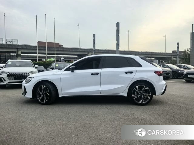 Audi A3 2024 Белый из Китая, фото 2