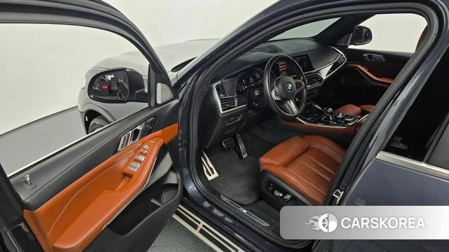 BMW X7 (G07) 2021 Серый из Кореи, фото 2