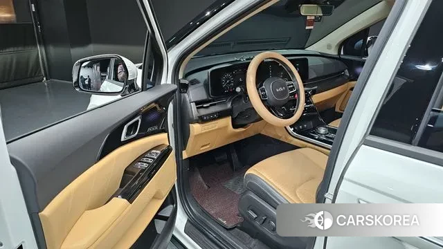 Kia Carnival 4th generation 2023 Белый из Кореи, фото 2