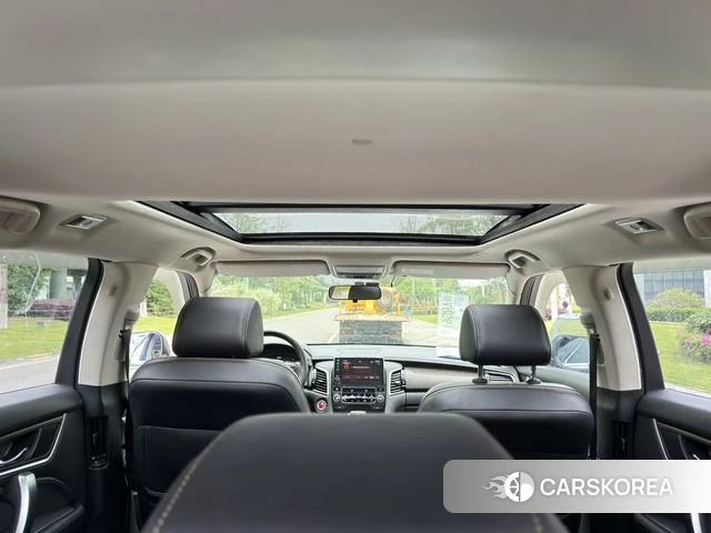 Honda Crown Road 2022 Белый из Китая, фото 2