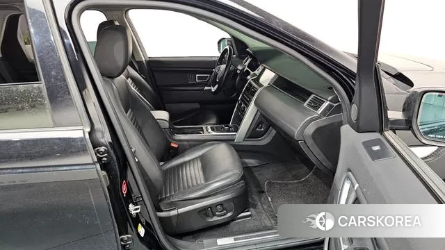 Land Rover Discovery Sports 2018 Черный из Кореи, фото 2