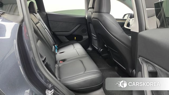 Tesla Model Y 2025 Серый из Кореи, фото 2