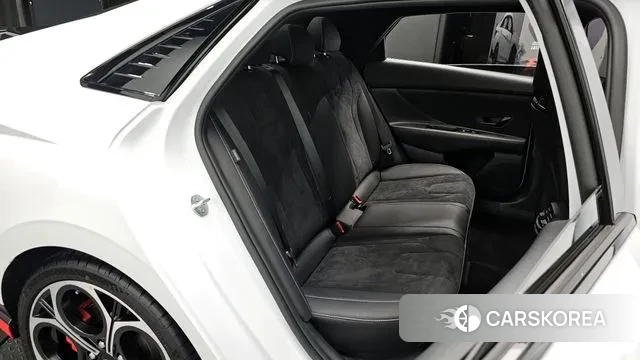 Hyundai The New Avante (CN7) 2024 Белый из Кореи, фото 2