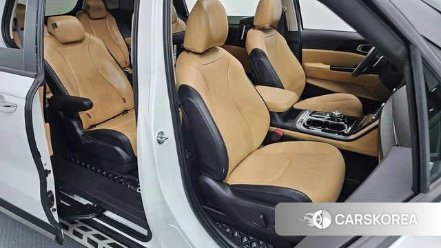Kia Carnival 4th generation 2023 Белый из Кореи, фото 2