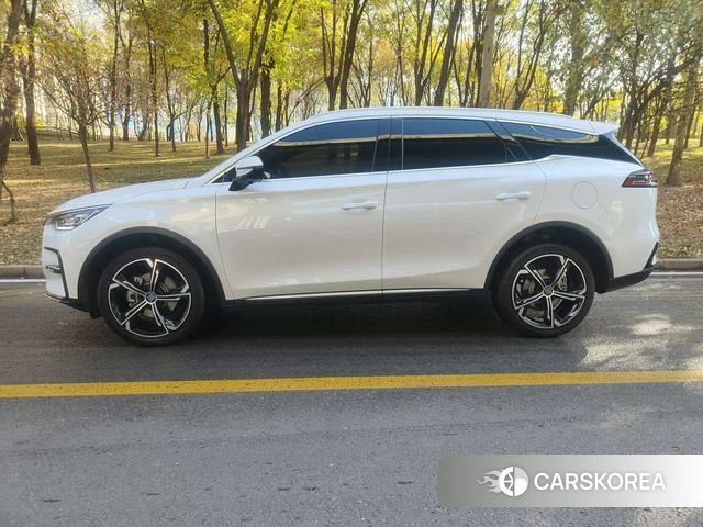 BYD Tang DM 2023 Белый из Китая, фото 2