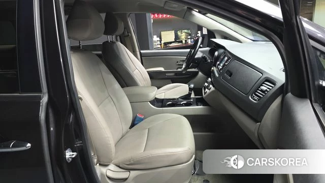 Kia The New Carnival 2020 Серый из Кореи, фото 2