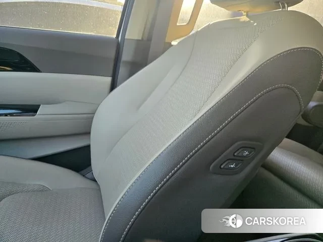 Kia Carnival 4th generation 2022 Белый из Кореи, фото 2