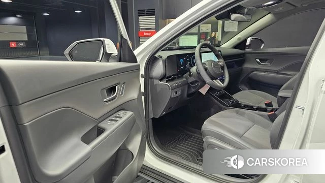 Hyundai Kona (SX2) 2025 Белый из Кореи, фото 2