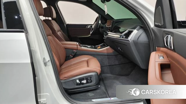 BMW X5 (G05) 2025 Белый из Кореи, фото 2